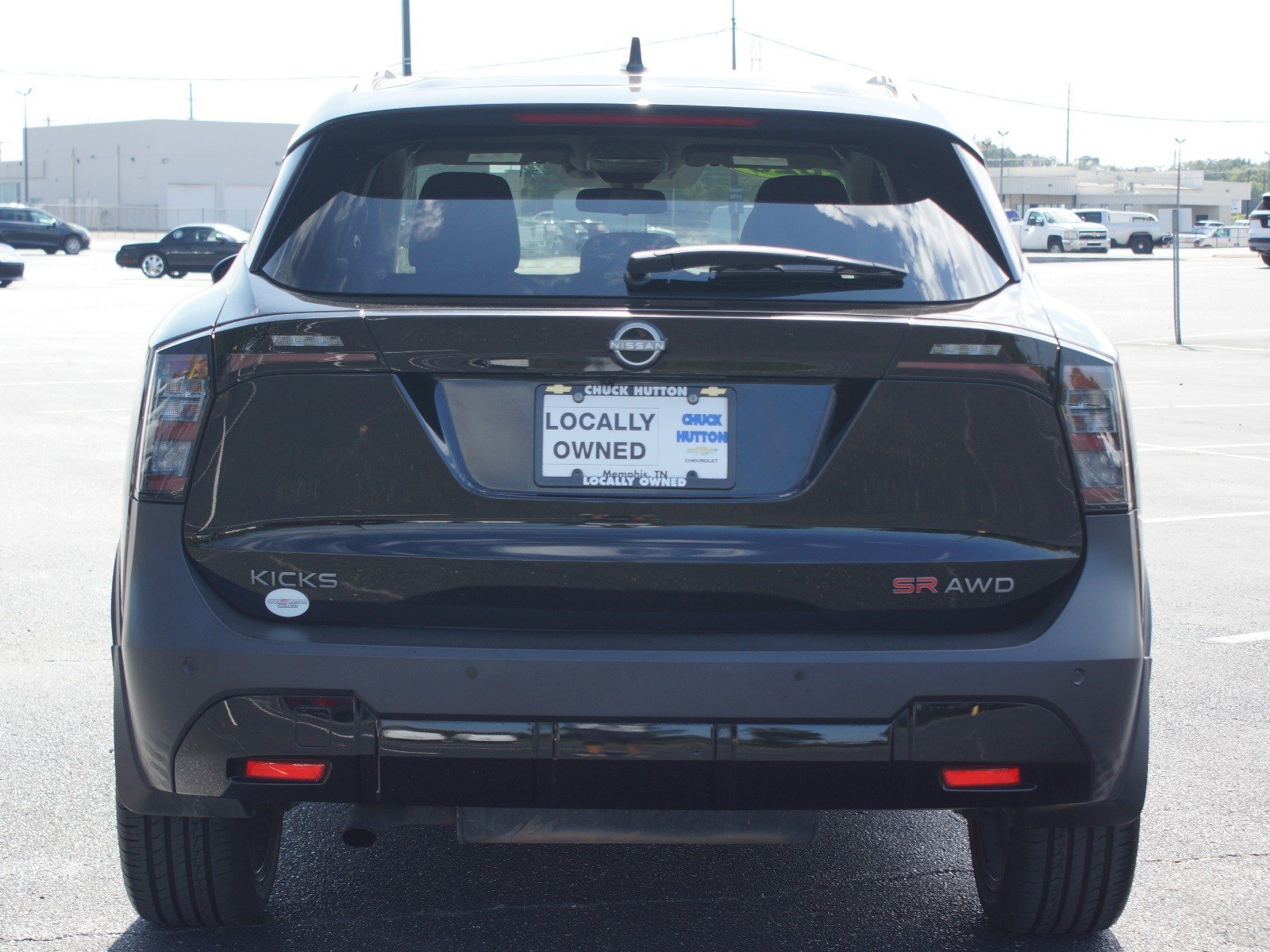 Used 2025 Nissan Kicks SR w/ Illumination Package AWD/4WD image 3