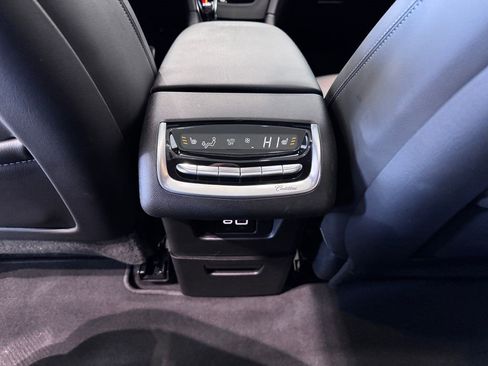 Certified 2024 Cadillac XT6 Sport image 1