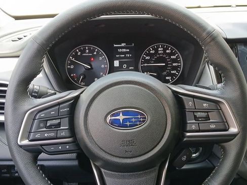 Certified 2025 Subaru Outback Limited AWD/4WD image 12