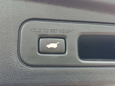 Certified 2023 Acura MDX w/ Technology Package FWD image 10