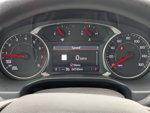 Used 2023 GMC Acadia SLE w/ Driver Convenience Package FWD image 26