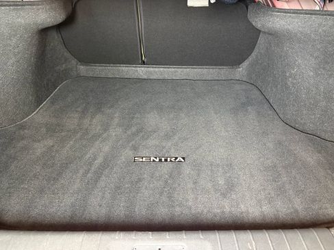 Used 2024 Nissan Sentra SV w/ SV Premium Package FWD image 22