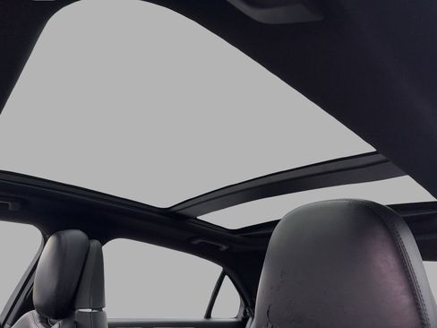 Used 2018 Lincoln Continental Reserve AWD/4WD image 19