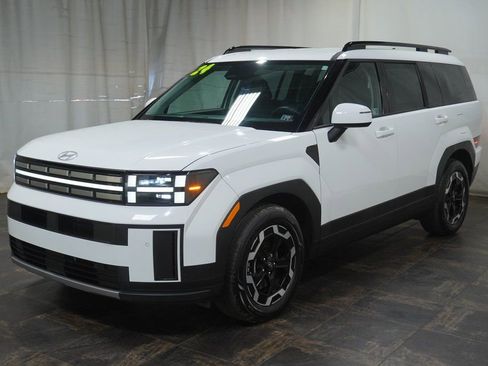 Used 2024 Hyundai Santa Fe SEL image 2