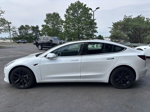 Used 2019 Tesla Model 3 Standard Range Plus RWD image 6