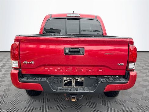 Used 2022 Toyota Tacoma SR image 7