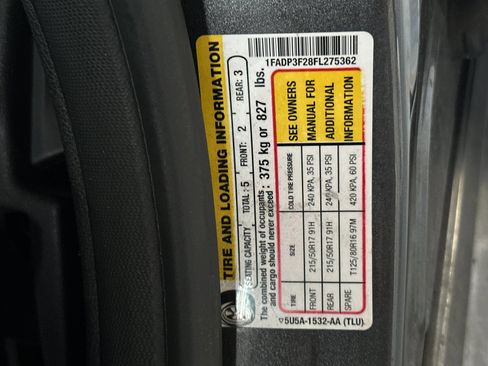 Used 2015 Ford Focus SE w/ SE Sport Package image 26