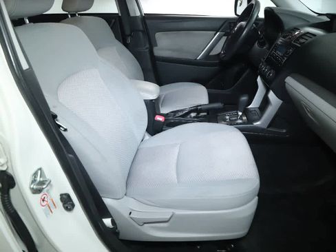 Used 2015 Subaru Forester 2.5i w/ Alloy Wheel Package image 34