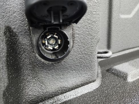 Used 2023 Chevrolet Silverado 2500 LT w/ Z71 Sport Edition image 29