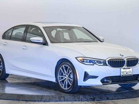 Certified 2022 BMW 330i Sedan w/ Convenience Package image 6