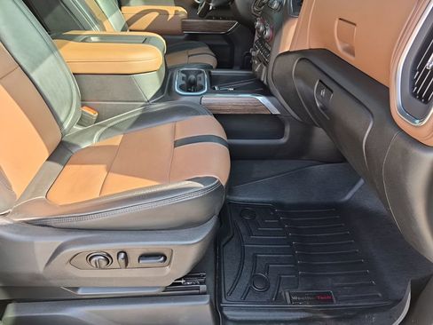 Used 2020 Chevrolet Silverado 2500 High Country w/ Z71 Off-Road Package image 16