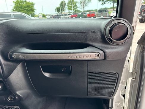 Used 2018 Jeep Wrangler Unlimited Sport S AWD/4WD image 53