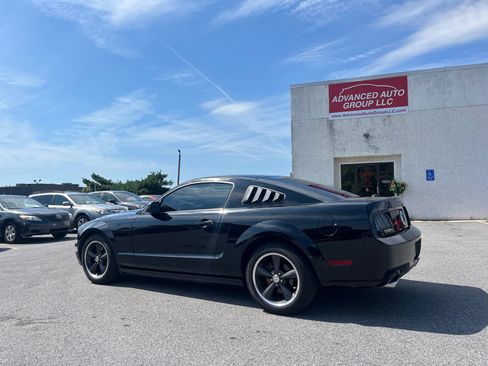 Used 2008 Ford Mustang GT RWD image 3