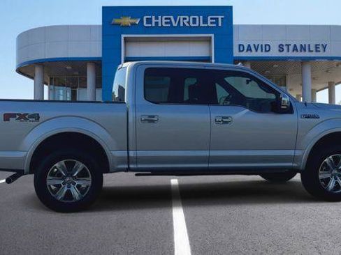 Used 2018 Ford F150 Platinum w/ Equipment Group 701A Luxury AWD/4WD image 9