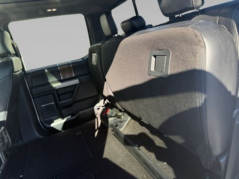 Used 2018 Ford F150 Lariat w/ Equipment Group 502A Luxury image 13