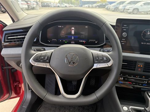 New 2026 Volkswagen Jetta SE image 14