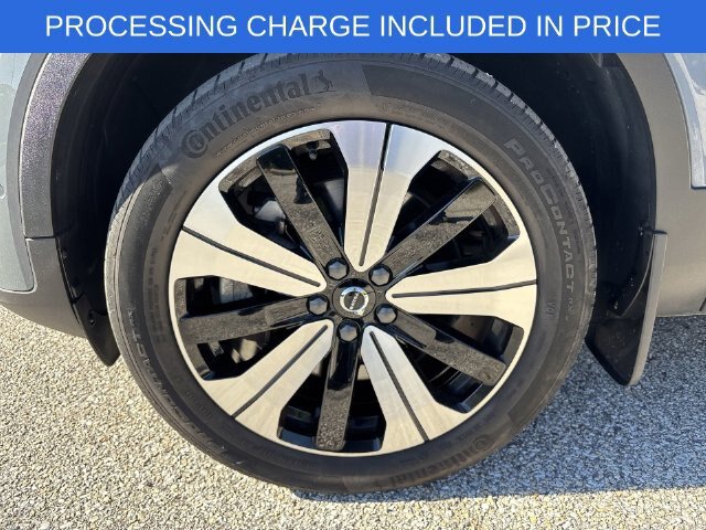 Used 2023 Volvo C40 P8 Recharge Plus AWD/4WD image 2
