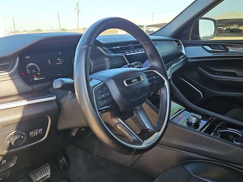 Used 2022 Jeep Grand Cherokee L Laredo AWD/4WD image 10