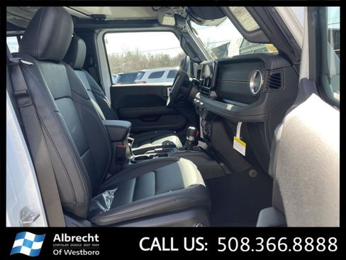 New 2026 Jeep Gladiator Sport image 16