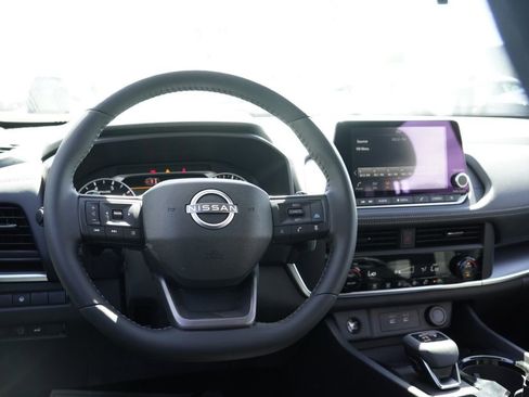 New 2026 Nissan Rogue SV FWD image 23