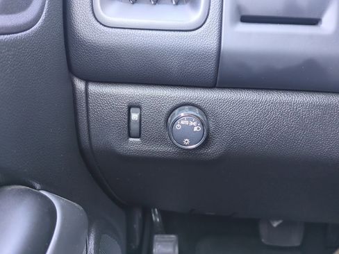 Used 2022 Chevrolet Colorado LT image 16