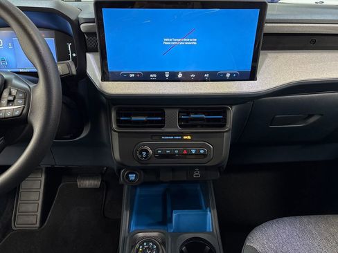 New 2026 Ford Maverick XLT image 27