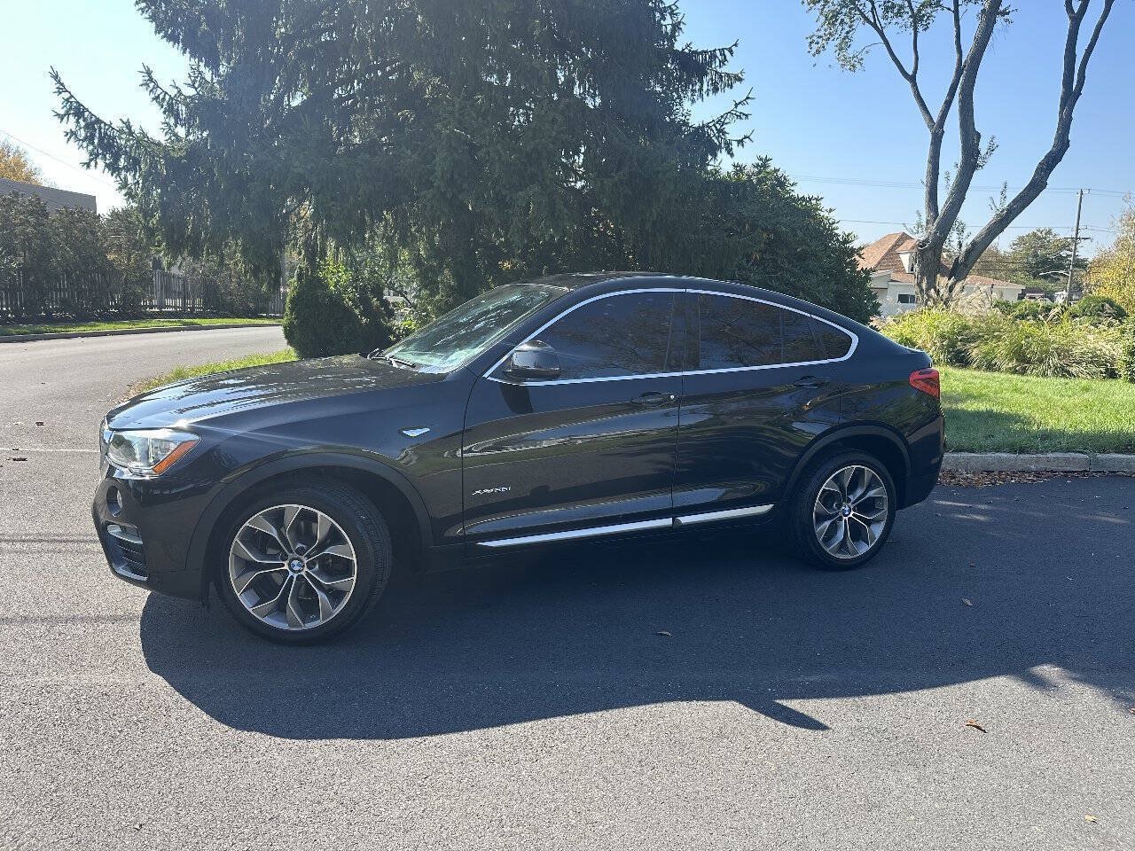 Used 2018 BMW X4 xDrive28i AWD/4WD image 4