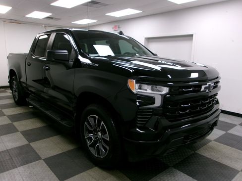 Used 2024 Chevrolet Silverado 1500 RST w/ Convenience Package II AWD/4WD image 15