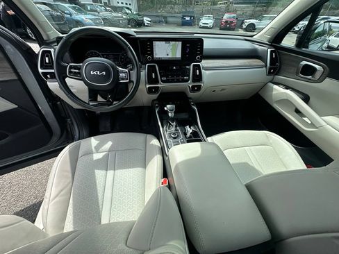 Used 2023 Kia Sorento S w/ Panoramic Sunroof Package AWD/4WD image 25