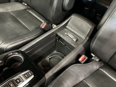 Used 2018 Honda Pilot Touring image 27