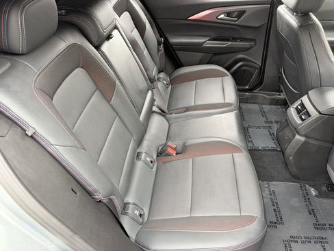Used 2024 Chevrolet Equinox EV RS FWD image 13