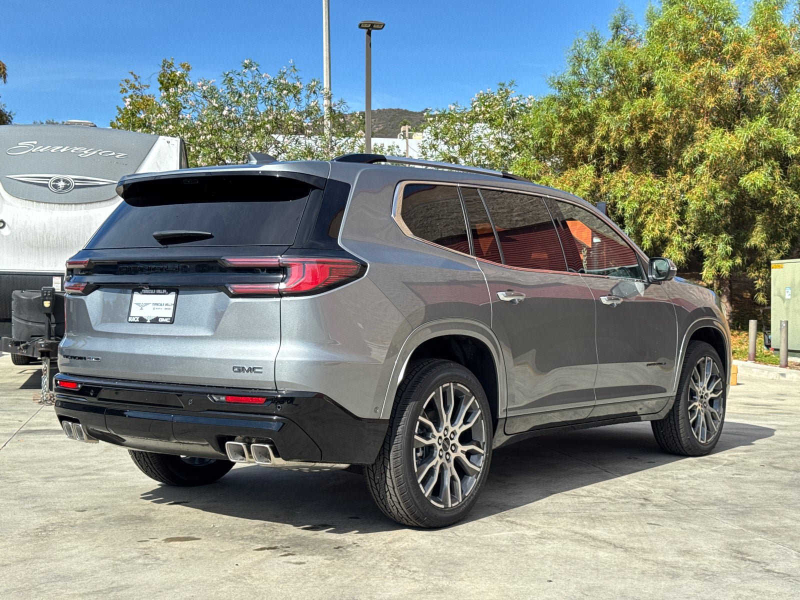 Used 2026 GMC Acadia Denali Ultimate w/ LPO, Floor Liner Package AWD/4WD image 16