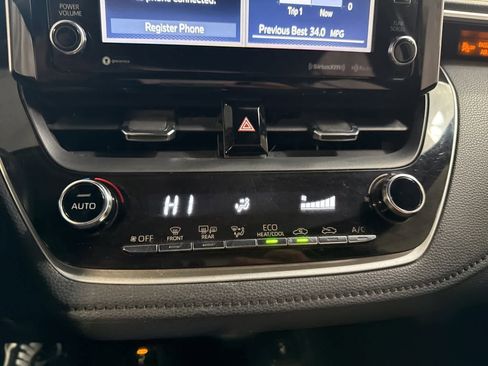 Used 2020 Toyota Corolla XSE image 24