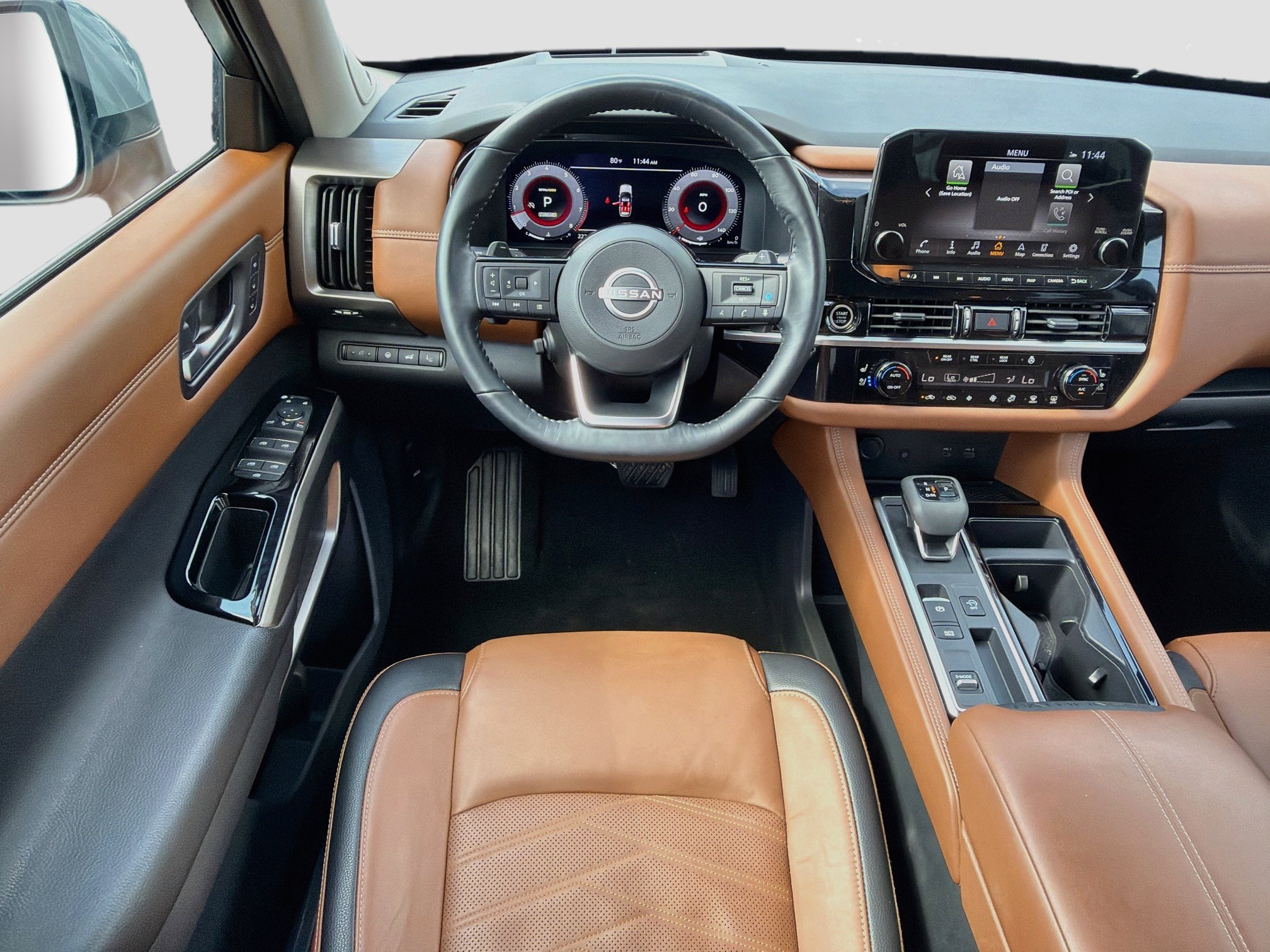 Used 2024 Nissan Pathfinder Platinum FWD image 17