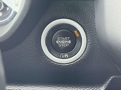 Used 2022 RAM 1500 Big Horn AWD/4WD image 25