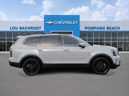 Used 2025 Kia Telluride EX X-Line AWD/4WD image 2