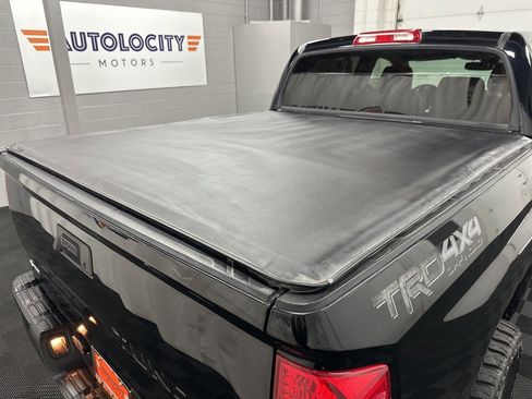 Used 2018 Toyota Tundra Limited w/ Limited Premium Package image 11