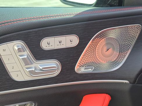 Used 2025 Mercedes-Benz GLE 53 AMG 4MATIC image 19