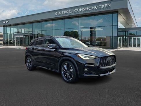 Used 2023 INFINITI QX50 Sport AWD/4WD image 2