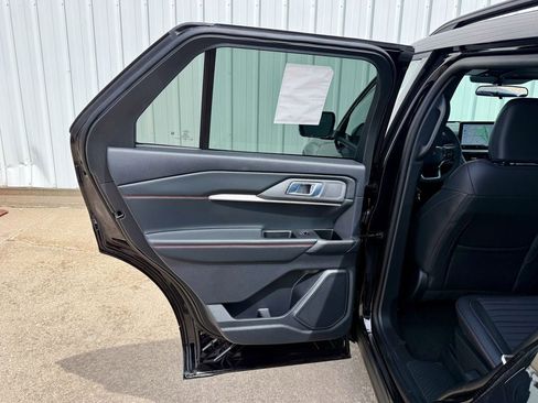 New 2026 Ford Explorer ST-Line AWD/4WD image 16
