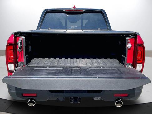 Used 2025 Honda Ridgeline Black Edition image 28