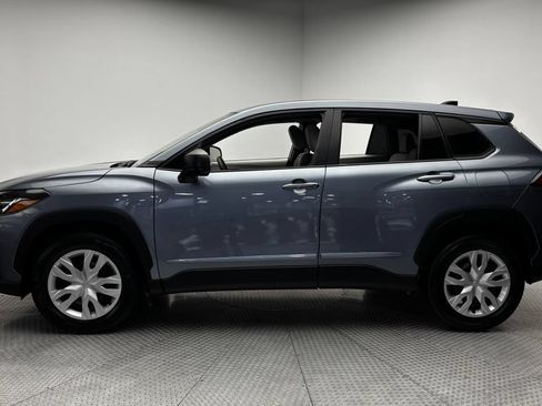 Used 2023 Toyota Corolla Cross L AWD/4WD image 4