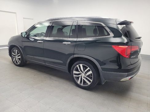 Used 2018 Honda Pilot Touring image 3