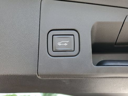 Used 2024 Cadillac XT5 Premium Luxury w/ LPO, Floor Liner Package AWD/4WD image 29