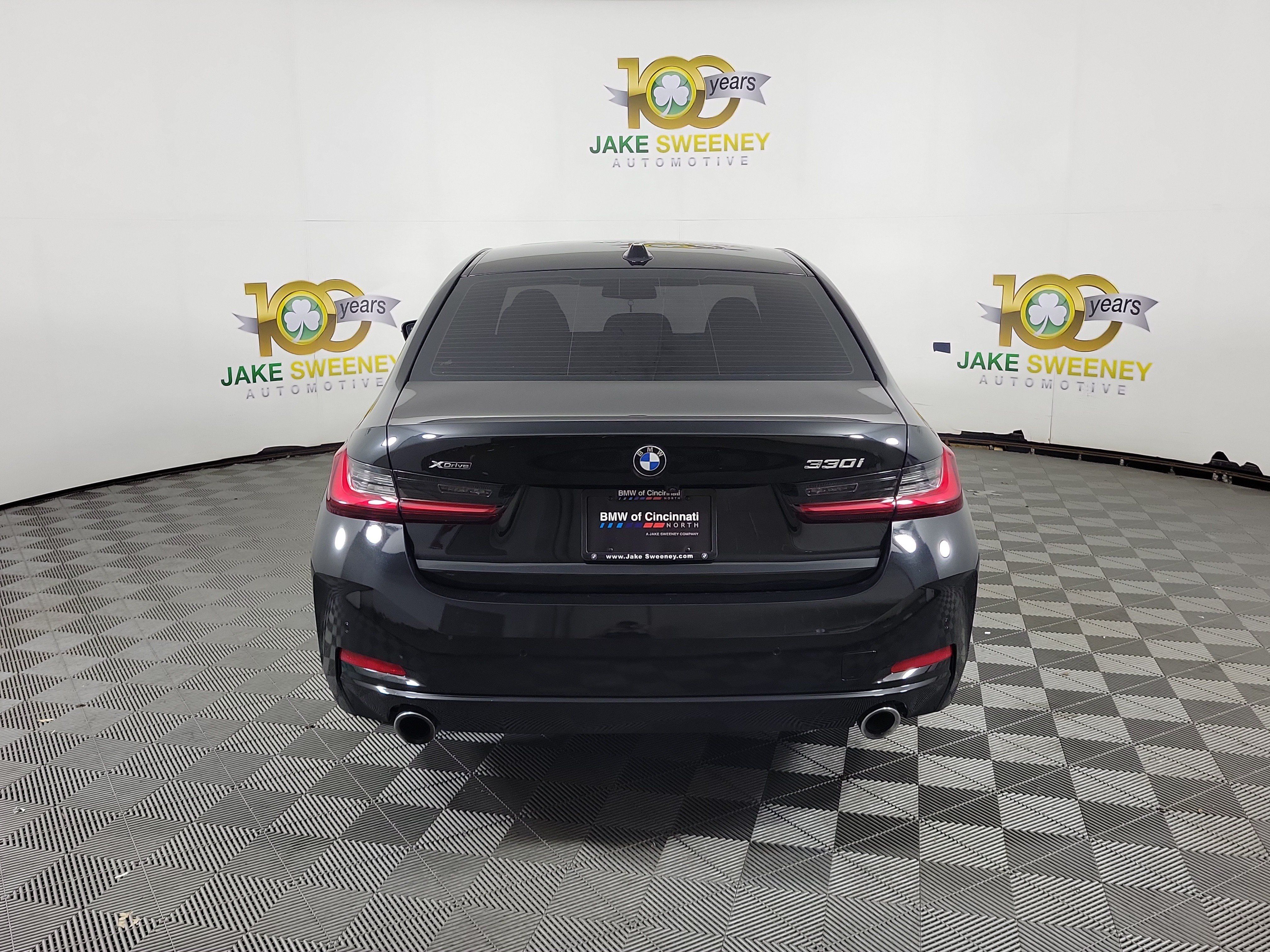 Used 2023 BMW 330i xDrive Sedan w/ Premium Package AWD/4WD image 6