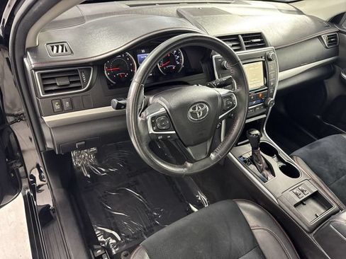 Used 2017 Toyota Camry XSE FWD image 23
