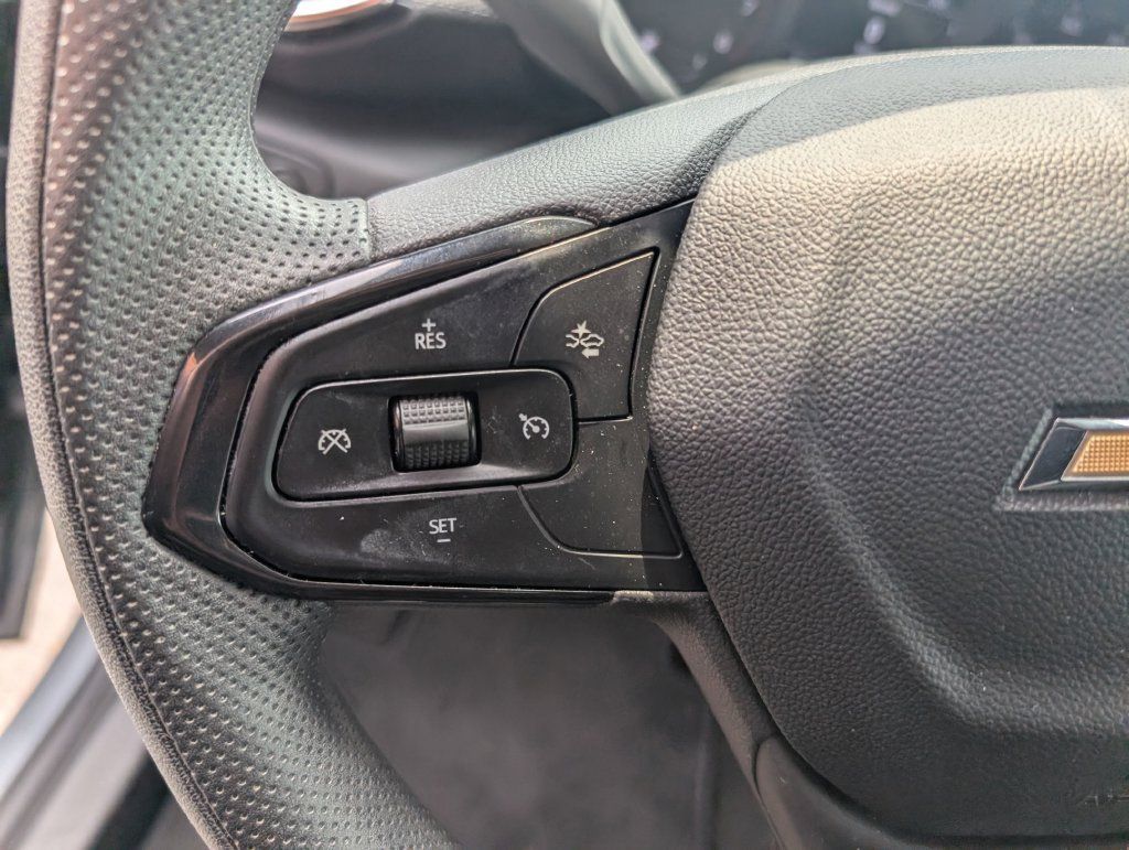 Used 2023 Chevrolet TrailBlazer LT w/ Convenience Package FWD image 17