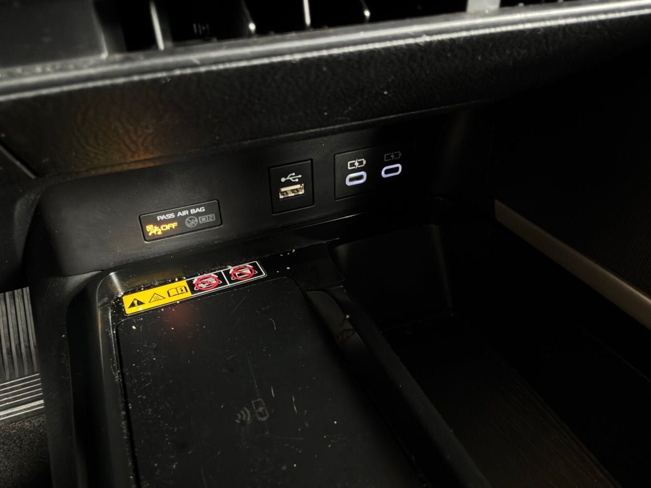 Used 2025 Toyota Camry LE FWD image 27