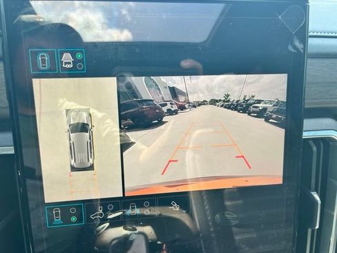Used 2026 GMC Acadia Denali Ultimate FWD image 14