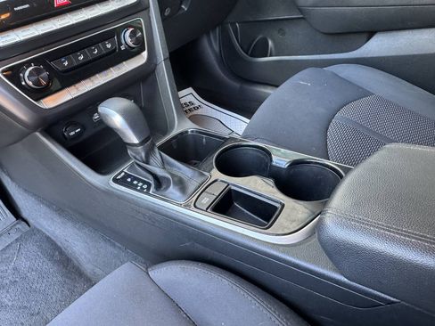 Used 2018 Hyundai Sonata SE w/ Cargo Package FWD image 22